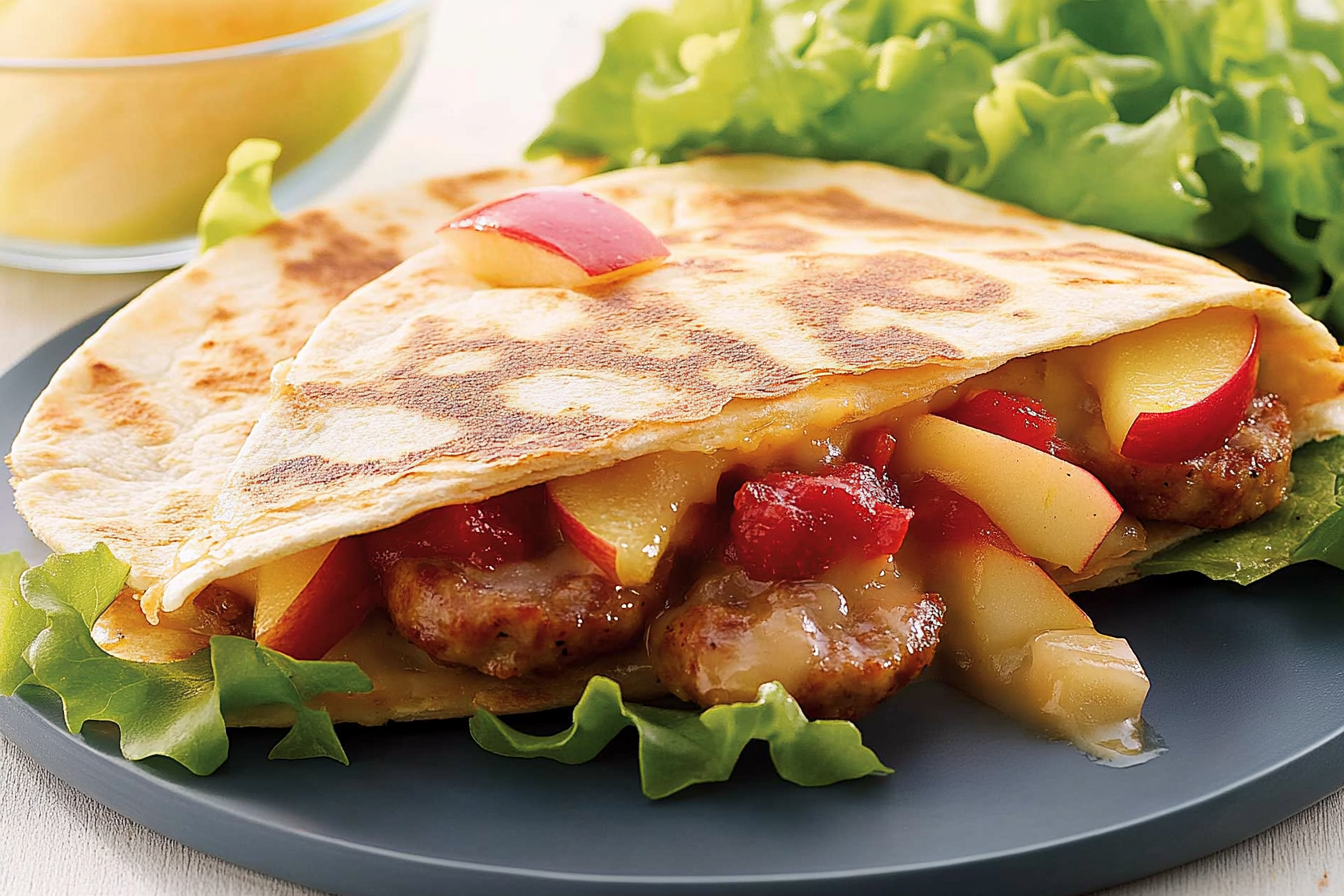Quesadillas z kiełbasą i serem