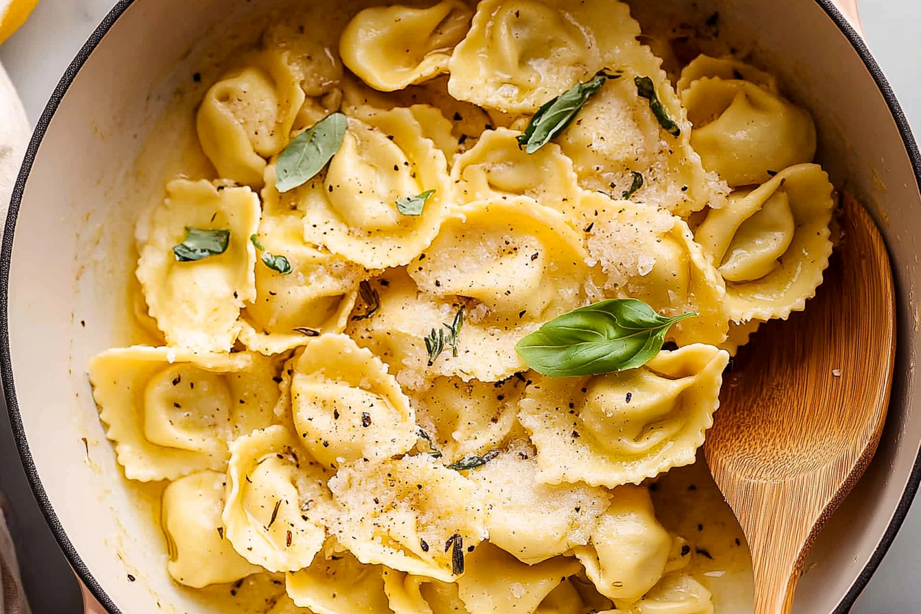 Sos cytrynowo-maślany do tortellini